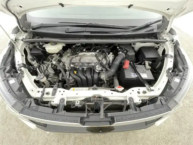 トヨタ ヴォクシー ZS 煌Ⅱ 千葉県 2016(平28)年 8.8万km ホワイトパールクリスタルシャイン 禁煙車/Toyota Safety Sense C/・プリクラッシュブレーキ/・レーンキーピングアシスト/・ハイビームアシスト/・横滑り防止装置 /・衝突安全ボディ/両側パワースライドドア/社外8インチナビ/CD/DVD/Bluetooth/フルセグ/バックカメラ/LEDオートライト/純正16インチアルミホイール/純正フロアマット/オートエアコン/アイドリングストップ/プッシュスタート/スマートキー