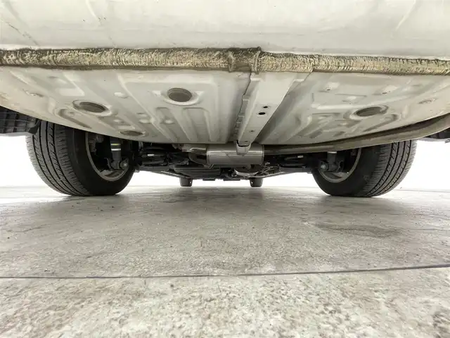 トヨタ ヴォクシー ZS 煌Ⅱ 千葉県 2016(平28)年 8.8万km ホワイトパールクリスタルシャイン 禁煙車/Toyota Safety Sense C/・プリクラッシュブレーキ/・レーンキーピングアシスト/・ハイビームアシスト/・横滑り防止装置 /・衝突安全ボディ/両側パワースライドドア/社外8インチナビ/CD/DVD/Bluetooth/フルセグ/バックカメラ/LEDオートライト/純正16インチアルミホイール/純正フロアマット/オートエアコン/アイドリングストップ/プッシュスタート/スマートキー