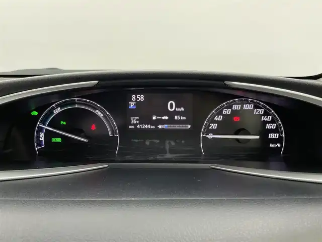 トヨタ シエンタ ハイブリッド ファンベースG クエロ 千葉県 2021(令3)年 4.2万km ブラックマイカ トヨタセーフティセンス/・プリクラッシュセーフティ/・レーンディパーチャーアラート/・パーキングサポートブレーキ/・クリアランスソナー/・オートマチックハイビーム/・先行車発進お知らせ機能/純正7型SDナビ/・型番:NSZT-W68T/・フルセグTV/Bluetooth/CD/DVD/・バックカメラ/・ETC/両側パワースライドドア/アイドリングストップ/クルーズコントロール/革巻きステアリング/・ステアリングスイッチ/ハーフレザーシート/プッシュスタート/・スマートキー/・スペアキー/LEDヘッドライト/・オートライト/・フォグライト/純正フロアマット/取扱説明書
