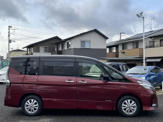 日産 セレナ