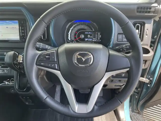 マツダ フレア クロスオーバー ハイブリッド XS 熊本県 2020(令2)年 2.2万km 紺 純正ナビ/・AM/FM/CD/DVD/BT/SD/・フルセグTV/全方位カメラ/衝突軽減ブレーキ/レーンキープアシスト/コーナーセンサー/オートハイビーム/横滑り防止装置/アイドリングストップ/ETC/オートライト/LEDヘッドライト/革巻きステアリング/・ステアリングスイッチ/前席シートヒーター/純正フロアマット/電動格納ミラー/ウインカーミラー/ドアバイザー/純正アルミホイール/プッシュスタート/スペアキー