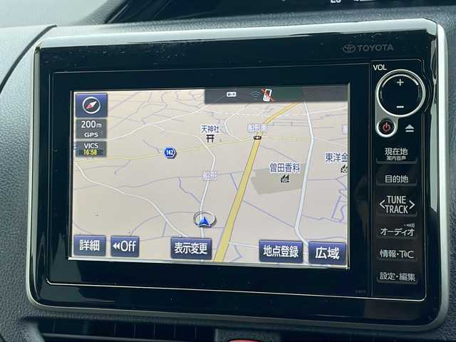 トヨタ エスクァイア Gi 埼玉県 2014(平26)年 9.2万km ホワイトパールクリスタルシャイン 外部検査実施済み/レザーシート/前席シートヒーター/純正ＳＤナビ＆フルセグＴＶ/（ＤＶＤ＆ＣＤ＆ＭＳＶ＆ＵＳＢ＆ＢＴ）/バックカメラ/ビルトインＥＴＣ/前後ドライブレコーダー/レーンアシスト/クルーズコントロール/ウッドコンビステアリング/ステアリングリモコン/アイドリングストップ/両側パワースライドドア/ＴＲＤエアロ/社外１８inアルミホイール/オートハイビーム/オートライト/ＬＥＤライト/フォグランプ/電動格納ミラー/スマートキー/プッシュスタート/Ｗエアバッグ/横滑り防止機能/ＡＢＳ/ドアバイザー/フロアマット/新車保証書/取扱説明書（車両＆ナビ）/スマートスペアキー有