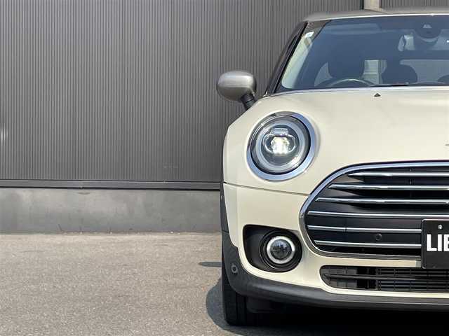 ＭＩＮＩ ＢＭＷ ミニ クラブマン クーパーD 香川県 2020(令2)年 2.7万km ペッパー・ホワイト 純正ナビ（BT/USB）/バックカメラ/アダクティブクルーズコントロール/コーナーセンサー/アンビエントライト/純正17インチAW/LEDヘッドライト/スマートキー