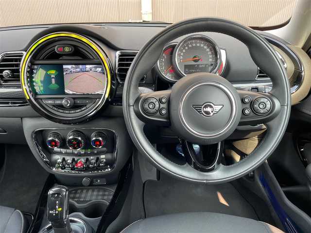 ＭＩＮＩ ＢＭＷ ミニ クラブマン クーパーD 香川県 2020(令2)年 2.7万km ペッパー・ホワイト 純正ナビ（BT/USB）/バックカメラ/アダクティブクルーズコントロール/コーナーセンサー/アンビエントライト/純正17インチAW/LEDヘッドライト/スマートキー