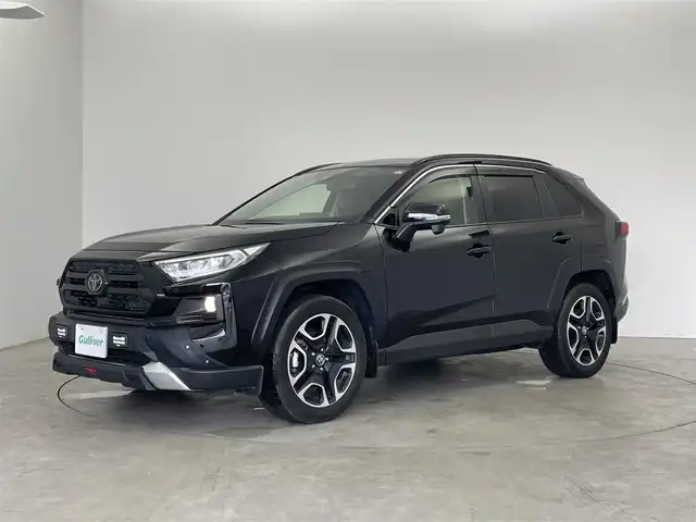 トヨタ ＲＡＶ４ アドベンチャー 埼玉県 2020(令2)年 2.2万km アティチュードブラックマイカ 純正8インチナビ/ CD DVD フルセグTV Bluetooth HDMI/バックカメラ/パノラマルーフ/TRDエアロ/プリクラッシュセーフティ/レーンディパーチャーアラート/レーダークルーズコントロール/クリアランスソナー /パーキングサポートブレーキ/先行車発進お知らせ機能/パワーバックドア/シートヒーター/ベンチレーション/ステアリングヒーター/100Vコンセント/LEDオートライト/ETC2.0/スマートキー