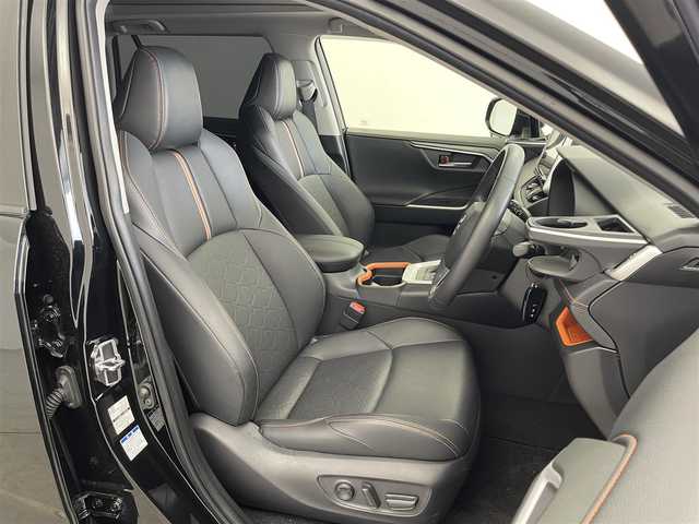 トヨタ ＲＡＶ４ アドベンチャー 埼玉県 2020(令2)年 2.2万km アティチュードブラックマイカ 純正8インチナビ/ CD DVD フルセグTV Bluetooth HDMI/バックカメラ/パノラマルーフ/TRDエアロ/プリクラッシュセーフティ/レーンディパーチャーアラート/レーダークルーズコントロール/クリアランスソナー /パーキングサポートブレーキ/先行車発進お知らせ機能/パワーバックドア/シートヒーター/ベンチレーション/ステアリングヒーター/100Vコンセント/LEDオートライト/ETC2.0/スマートキー