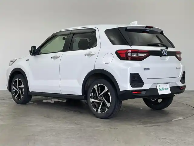 ダイハツ ロッキー プレミアム G HEV 埼玉県 2021(令3)年 4.3万km シャイニングホワイトパール 社外９インチナビ　パノラマモニター　アダプティブクルーズコントロール　ビルトインＥＴＣ　ハーフレザーシート　シートヒーター　ドライブレコーダー　スマートアシスト　ＬＥＤライト　純正アルミ　地デジＴＶ