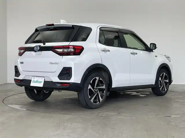 ダイハツ ロッキー プレミアム G HEV 埼玉県 2021(令3)年 4.3万km シャイニングホワイトパール 社外９インチナビ　パノラマモニター　アダプティブクルーズコントロール　ビルトインＥＴＣ　ハーフレザーシート　シートヒーター　ドライブレコーダー　スマートアシスト　ＬＥＤライト　純正アルミ　地デジＴＶ