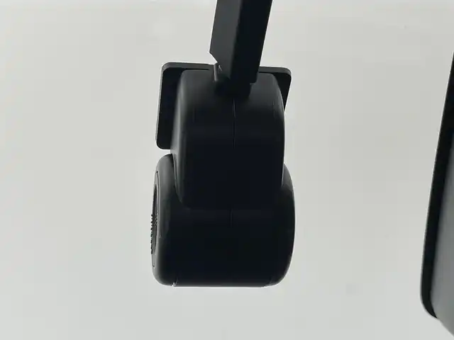 ダイハツ ロッキー プレミアム G HEV 埼玉県 2021(令3)年 4.3万km シャイニングホワイトパール 社外９インチナビ　パノラマモニター　アダプティブクルーズコントロール　ビルトインＥＴＣ　ハーフレザーシート　シートヒーター　ドライブレコーダー　スマートアシスト　ＬＥＤライト　純正アルミ　地デジＴＶ