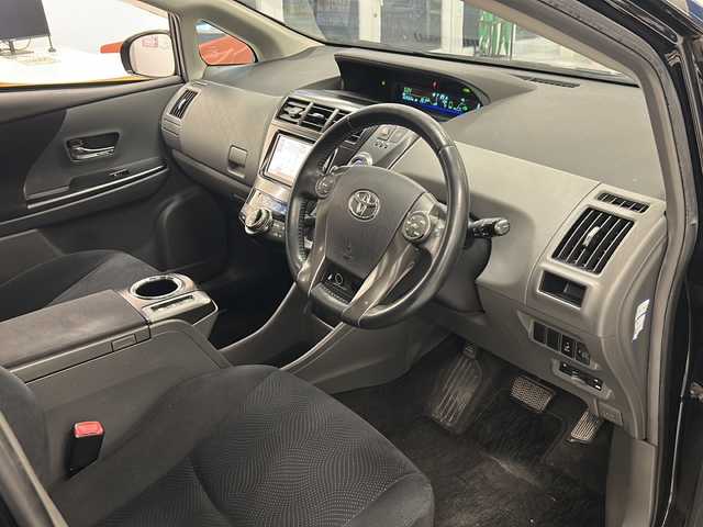 トヨタ プリウス α S チューンブラック 岐阜県 2014(平26)年 16.3万km ブラック 純正ナビ/フルセグテレビ/Bluetooth/CD/DVD/USB/VTR/バックカメラ/ETC/ドライブレコーダー/LEDヘッドライト/純正フロアマット/純正アルミホイール/スマートキー/スペアキー/アンチブレーキシステム/盗難防止システム/オートライト/プッシュスタート