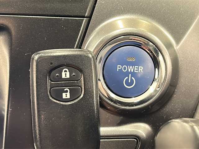 トヨタ プリウス α S チューンブラック 岐阜県 2014(平26)年 16.3万km ブラック 純正ナビ/フルセグテレビ/Bluetooth/CD/DVD/USB/VTR/バックカメラ/ETC/ドライブレコーダー/LEDヘッドライト/純正フロアマット/純正アルミホイール/スマートキー/スペアキー/アンチブレーキシステム/盗難防止システム/オートライト/プッシュスタート