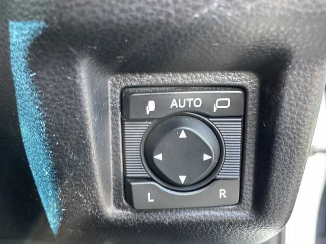 トヨタ クラウン ハイブリッド RS アドバンス 新潟県 2018(平30)年 5.9万km ホワイトパールクリスタルシャイン 純正SDナビ/(AM/FM/CD/DVD/SD/Bluetooth)/フルセグTV/バックカメラ/黒革シート/D/N席シートヒーター/D/N席ベンチレーション/D/N席パワーシート/トヨタセーフティセンス/・レーダークルーズコントロール/・プリクラッシュセーフティ/ブラインドスポットモニター/三眼LEDヘッドランプ/ビルトインETC/純正18インチアルミ/革巻きステアリング/パドルシフト/ステアリングヒーター/スマートキー/保証書