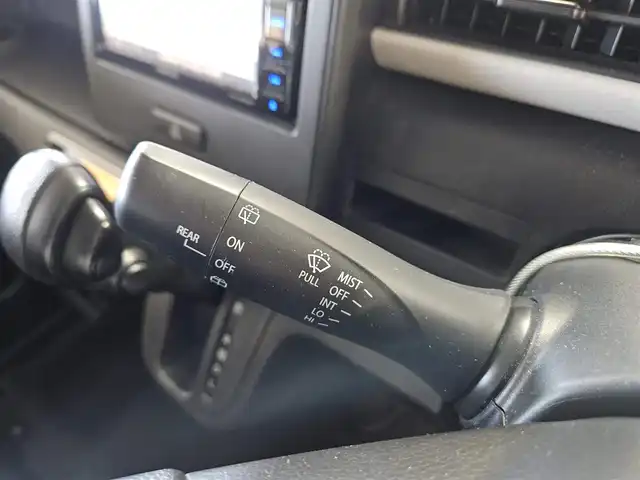 スズキ ワゴンＲ HYBRID FX 群馬県 2017(平29)年 4.3万km サニーイエローM ワンオーナー/純正ナビ/フルセグTV/ドライブレコーダー/セーフティサポート/・衝突被害軽減ブレーキ/・誤発進抑制機能/・車線逸脱警報機能/・ふらつき警報機能/・先行車発進お知らせ機能/・ハイビームアシスト機能/・ヘッドアップディスプレイ/・オートライト/・キーレスプッシュスタートシステム/オートエアコン/運転席シートヒーター/スマートキー/禁煙車