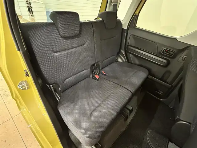 スズキ ワゴンＲ HYBRID FX 群馬県 2017(平29)年 4.3万km サニーイエローM 安全装備/・衝突軽減ブレーキ/・レーンキープアシスト/・横滑り防止/・オートライト/純正7インチワイドナビ/・AM/FM/DVD/CD/・フルセグTV/USB/・Bluetooth/ヘッドアップディスプレイ/運転席シートヒーター/ドライブレコーダー/純正フロアマット/純正ドアバイザー/スマートキー/プッシュスタート