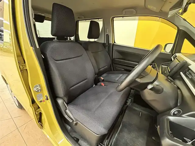 スズキ ワゴンＲ HYBRID FX 群馬県 2017(平29)年 4.3万km サニーイエローM 安全装備/・衝突軽減ブレーキ/・レーンキープアシスト/・横滑り防止/・オートライト/純正7インチワイドナビ/・AM/FM/DVD/CD/・フルセグTV/USB/・Bluetooth/ヘッドアップディスプレイ/運転席シートヒーター/ドライブレコーダー/純正フロアマット/純正ドアバイザー/スマートキー/プッシュスタート