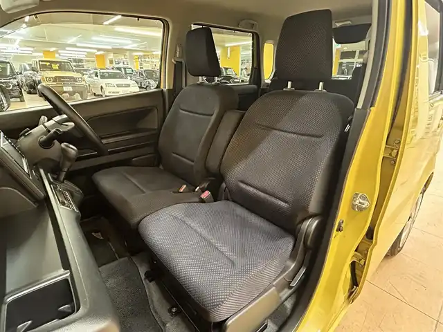 スズキ ワゴンＲ HYBRID FX 群馬県 2017(平29)年 4.3万km サニーイエローM 安全装備/・衝突軽減ブレーキ/・レーンキープアシスト/・横滑り防止/・オートライト/純正7インチワイドナビ/・AM/FM/DVD/CD/・フルセグTV/USB/・Bluetooth/ヘッドアップディスプレイ/運転席シートヒーター/ドライブレコーダー/純正フロアマット/純正ドアバイザー/スマートキー/プッシュスタート