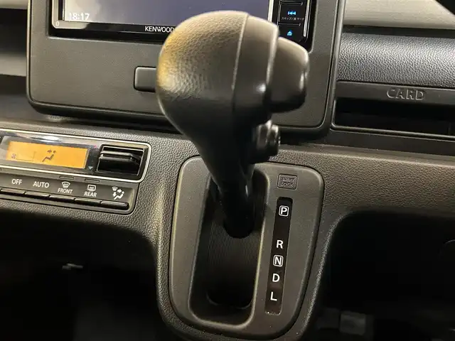 スズキ ワゴンＲ HYBRID FX 群馬県 2017(平29)年 4.3万km サニーイエローM 安全装備/・衝突軽減ブレーキ/・レーンキープアシスト/・横滑り防止/・オートライト/純正7インチワイドナビ/・AM/FM/DVD/CD/・フルセグTV/USB/・Bluetooth/ヘッドアップディスプレイ/運転席シートヒーター/ドライブレコーダー/純正フロアマット/純正ドアバイザー/スマートキー/プッシュスタート