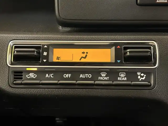 スズキ ワゴンＲ HYBRID FX 群馬県 2017(平29)年 4.3万km サニーイエローM 安全装備/・衝突軽減ブレーキ/・レーンキープアシスト/・横滑り防止/・オートライト/純正7インチワイドナビ/・AM/FM/DVD/CD/・フルセグTV/USB/・Bluetooth/ヘッドアップディスプレイ/運転席シートヒーター/ドライブレコーダー/純正フロアマット/純正ドアバイザー/スマートキー/プッシュスタート