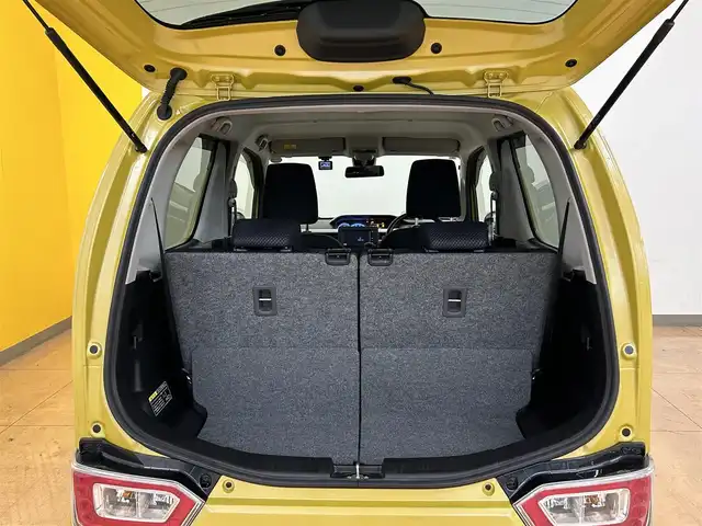 スズキ ワゴンＲ HYBRID FX 群馬県 2017(平29)年 4.3万km サニーイエローM 安全装備/・衝突軽減ブレーキ/・レーンキープアシスト/・横滑り防止/・オートライト/純正7インチワイドナビ/・AM/FM/DVD/CD/・フルセグTV/USB/・Bluetooth/ヘッドアップディスプレイ/運転席シートヒーター/ドライブレコーダー/純正フロアマット/純正ドアバイザー/スマートキー/プッシュスタート