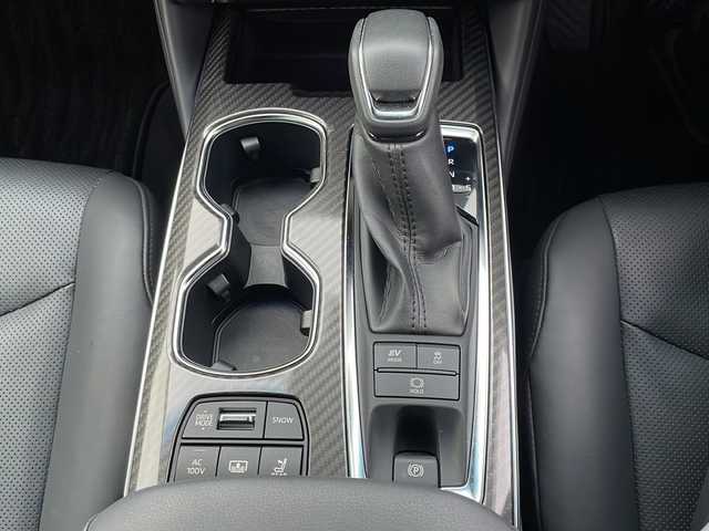 トヨタ クラウン ハイブリッド RS アドバンス Four 岩手県 2021(令3)年 6万km プレシャスブラックパール ＢＳＭ　寒冷地仕様　デジタルインナーミラー　純正エンスタ　ＡＣ１００Ｖ　純正１２．３型ナビ　全周囲Ｃ　ＤＶＤ再生　ＵＳＢ　フルセグ　前後ドラレコ　パワーレザーシート　全席シートヒーター　全席エアシート