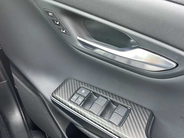 トヨタ クラウン ハイブリッド RS アドバンス Four 岩手県 2021(令3)年 6万km プレシャスブラックパール ＢＳＭ　寒冷地仕様　デジタルインナーミラー　純正エンスタ　ＡＣ１００Ｖ　純正１２．３型ナビ　全周囲Ｃ　ＤＶＤ再生　ＵＳＢ　フルセグ　前後ドラレコ　パワーレザーシート　全席シートヒーター　全席エアシート