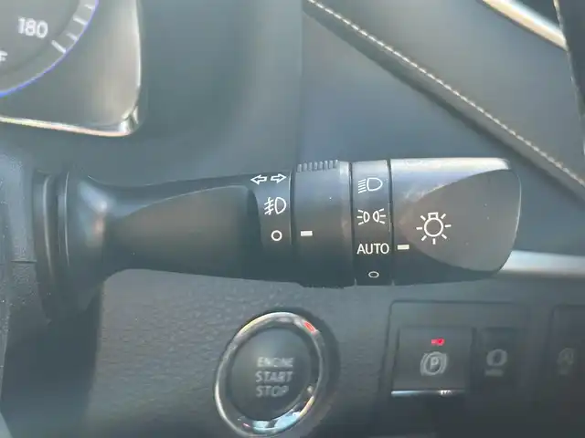 トヨタ ハリアー プログレス 埼玉県 2019(平31)年 4.9万km ブラック