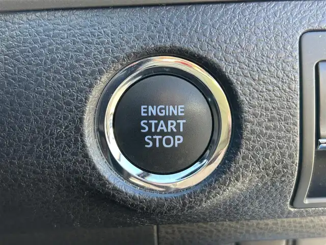 トヨタ ハリアー プログレス 埼玉県 2019(平31)年 4.9万km ブラック