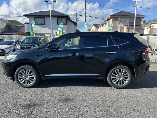 トヨタ ハリアー プログレス 埼玉県 2019(平31)年 4.9万km ブラック