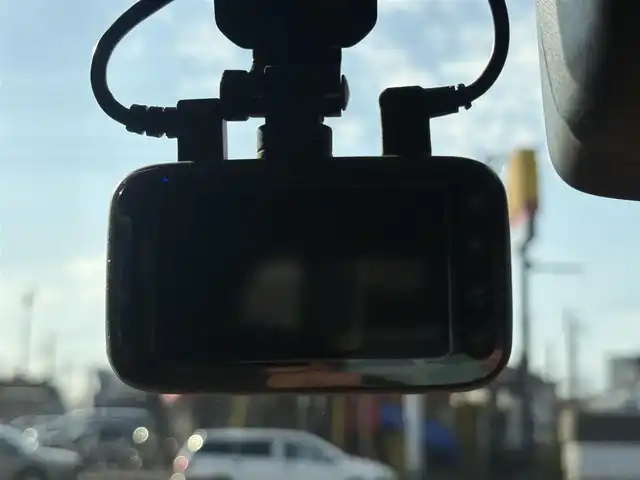 スズキ ハスラー X 埼玉県 2018(平30)年 2.4万km パッションオレンジマイカ/スペリアホワイト ・ディーラー点検記録完備/H31:R2:3:4:5:6:7年有り/・ワンオーナー　/・デュアルカメラブレーキサポート/・ナビＴＶ　ＳＤ　ＤＶＤ　ＢＴ　/・アラウンドビューモニター　/・前後ドライブレコーダー　/・オートライト/・LEDヘットライト/・フォグライト/・アイドリングストップ　/・シートヒーター　　/・プリクラッシュ　/・レーンアシスト/・スマートキー×２/・プッシュスタート/・純正15インチアルミ/・保証書/・取説