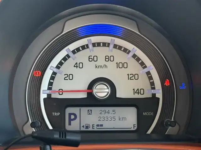 スズキ ハスラー X 埼玉県 2018(平30)年 2.4万km パッションオレンジマイカ/スペリアホワイト ・ディーラー点検記録完備/H31:R2:3:4:5:6:7年有り/・ワンオーナー　/・デュアルカメラブレーキサポート/・ナビＴＶ　ＳＤ　ＤＶＤ　ＢＴ　/・アラウンドビューモニター　/・前後ドライブレコーダー　/・オートライト/・LEDヘットライト/・フォグライト/・アイドリングストップ　/・シートヒーター　　/・プリクラッシュ　/・レーンアシスト/・スマートキー×２/・プッシュスタート/・純正15インチアルミ/・保証書/・取説