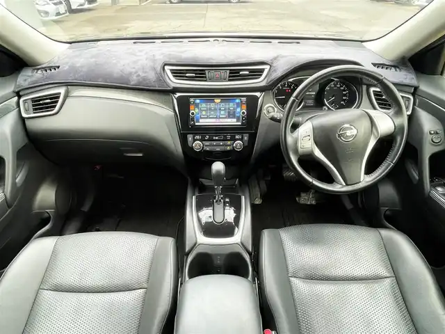 日産 エクストレイル 20X 新潟県 2015(平27)年 7.8万km ダイヤモンドブラック (株)IDOMが運営する【じしゃロン新潟店】の自社ローン対象車両になります。こちらは現金ご利用時の価格です。自社ローンご希望の方は別途その旨お申付け下さい。/プッシュスタート/スマートキー/スペアキー１本付/純正ナビ/フルセグテレビ/Bluetooth接続可能/CD、DVD、AM、FM視聴可能/ETC/ドライブレコーダー/シートヒーター(D席N席)/本革巻きステアリング/純正AW/ウインカーミラー