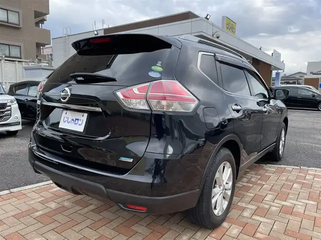 日産 エクストレイル 20X 新潟県 2015(平27)年 7.8万km ダイヤモンドブラック (株)IDOMが運営する【じしゃロン新潟店】の自社ローン対象車両になります。こちらは現金ご利用時の価格です。自社ローンご希望の方は別途その旨お申付け下さい。/プッシュスタート/スマートキー/スペアキー１本付/純正ナビ/フルセグテレビ/Bluetooth接続可能/CD、DVD、AM、FM視聴可能/ETC/ドライブレコーダー/シートヒーター(D席N席)/本革巻きステアリング/純正AW/ウインカーミラー