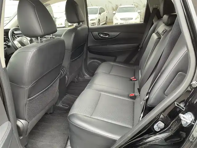 日産 エクストレイル 20X 新潟県 2015(平27)年 7.8万km ダイヤモンドブラック (株)IDOMが運営する【じしゃロン新潟店】の自社ローン対象車両になります。こちらは現金ご利用時の価格です。自社ローンご希望の方は別途その旨お申付け下さい。/プッシュスタート/スマートキー/スペアキー１本付/純正ナビ/フルセグテレビ/Bluetooth接続可能/CD、DVD、AM、FM視聴可能/ETC/ドライブレコーダー/シートヒーター(D席N席)/本革巻きステアリング/純正AW/ウインカーミラー