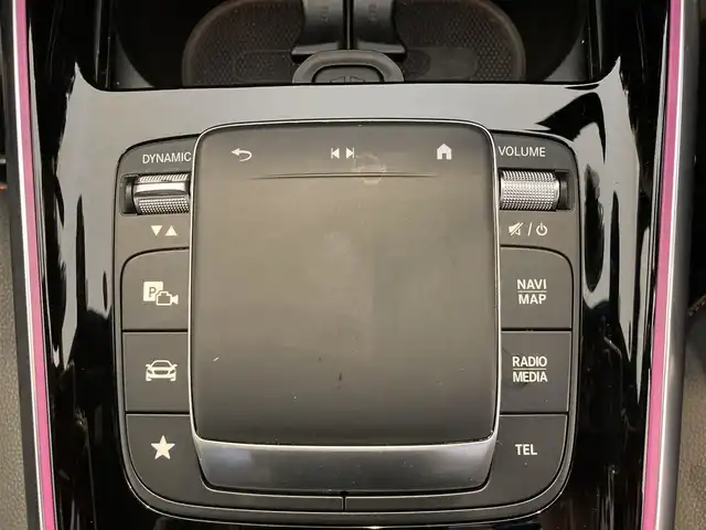 メルセデス・ベンツ Ｍ・ベンツ ＧＬＡ２００ｄ 4マチック AMGライン 熊本県 2022(令4)年 3.1万km マウンテングレー ・ワンオーナー/・スマートキー/・プッシュスタート/・DSR/・アクティブステアリングアシスト/・道路標識アシスト/・アクティブレーンキーピングアシスト/・アテンションアシスト/・ブラインドスポットモニター/・インテリジェントライトシステム/・クルーズコントロール(追従式)/・ハーフレザーシート/・前席パワーシート/・前席シートヒーター/・純正メモリナビ/　【Bluetooth・USB・AppleCarPlay・AndroidAuto】/・フルセグTV/・全方位カメラ/・ETC2.0/・パワーバックドア/・LEDヘッドランプ/・純正マット