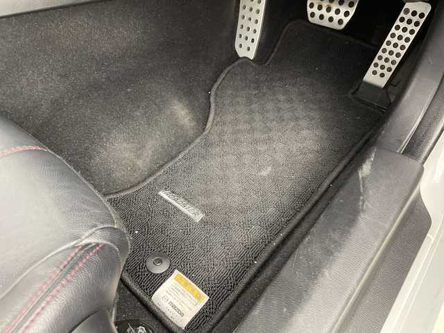 マツダ ロードスター S レザーパッケージ 群馬県 2016(平28)年 6.4万km セラミックM レザーシート　シートヒーター　ＥＴＣ　ドラレコ　ＢＳＭ　レーンアシスト　パドルシフト　スマートキー　純正１６インチアルミホイール　ＬＥＤヘッドライト　オートライト　ステアリングスイッチ　禁煙車