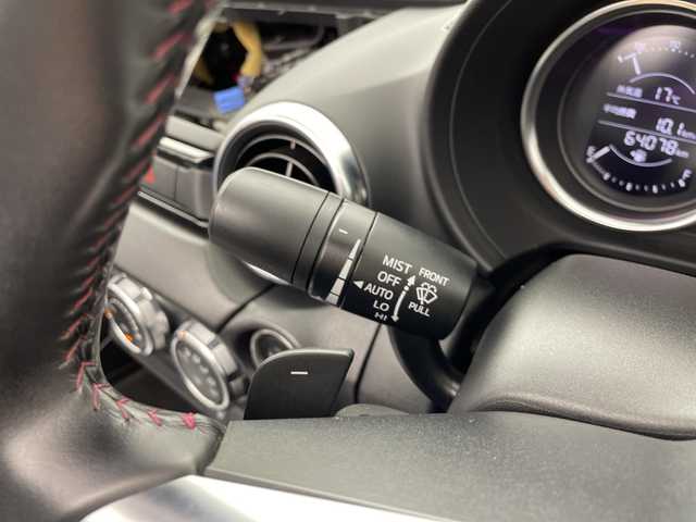 マツダ ロードスター S レザーパッケージ 群馬県 2016(平28)年 6.4万km セラミックM レザーシート　シートヒーター　ＥＴＣ　ドラレコ　ＢＳＭ　レーンアシスト　パドルシフト　スマートキー　純正１６インチアルミホイール　ＬＥＤヘッドライト　オートライト　ステアリングスイッチ　禁煙車