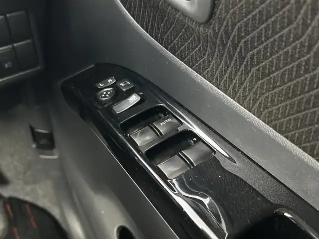 日産 ルークス ハイウェイスター 千葉県 2013(平25)年 6.6万km ミステリアスバイオレットパール 禁煙車/純正７型ナビ（MM112-A）/CD＆DVD＆ＴＶ＆AM＆FM/片側電動スライドドア　/ＨＩＤヘッドライト（オートライト機能付）/フォグランプ/スマートキー　/ＩＳＯＦＩＸ　/１２Ｖシガーソケット/電動格納サイドミラー　/ドアバイザー　/フロアマット/純正アルミホイール/ウィンカーミラー/プッシュスタート