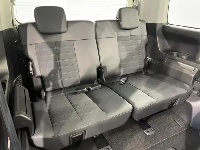 三菱 デリカＤ：５ シャモニー 愛知県 2025(令7)年 0.1万km未満 白Ⅱ 登録済未使用車/オリジナルナビ取付パッケージ＋リアモニター取付パッケージ/衝突軽減ブレーキ/両側電動スライドドア/アラウンドビューモニター/レーダークルーズコントロール/１００V電源/シートヒーター/LEDヘッドライト/ブラインドスポットモニター/ステアリングヒーター/電動パワーシート/電動リアゲード/レーンキープアシスト/オートハイビーム/アイドリングストップ/パドルシフト