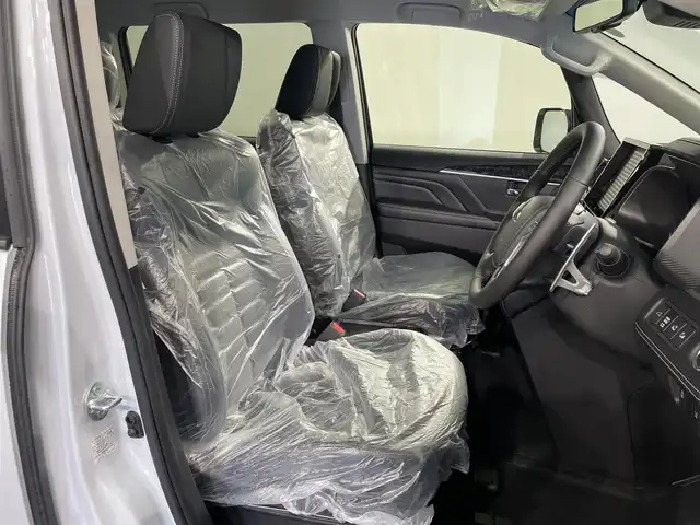 三菱 デリカＤ：５ シャモニー 愛知県 2025(令7)年 0.1万km未満 白Ⅱ 登録済未使用車/オリジナルナビ取付パッケージ＋リアモニター取付パッケージ/衝突軽減ブレーキ/両側電動スライドドア/アラウンドビューモニター/レーダークルーズコントロール/１００V電源/シートヒーター/LEDヘッドライト/ブラインドスポットモニター/ステアリングヒーター/電動パワーシート/電動リアゲード/レーンキープアシスト/オートハイビーム/アイドリングストップ/パドルシフト