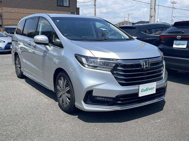 ホンダ オデッセイ アブソルート 茨城県 2021(令3)年 3.2万km スーパープラチナメタリック 純正SDナビ＆地デジTV/(地デジTV・CD・DVD・BT・ラジオ再生)/社外ドライブレコーダー（フロント・リヤ）/純正後席モニター/純正ETC/被害軽減システム/プッシュスタート/バックカメラ（全方位）/アイドリングストップ/サイドエアバック/両側パワースライドドア/取扱説明書/保証書