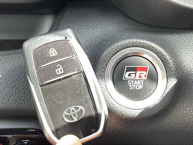 トヨタ ＧＲヤリス RZ ハイパフォーマンス 岩手県 2021(令3)年 4.3万km プラチナホワイトパールマイカ トヨタセーフティセンス　ＪＢＬ　純正ＢＢＳ製１８ＡＷ　インタークーラー冷却スプレー　純正ナビ　バックＣ　Ｂｌｕｅｔｏｏｔｈ　ＵＳＢ　フルセグ　シートヒーター　ステアヒーター　ＥＴＣ２．０　ＢＳＭ