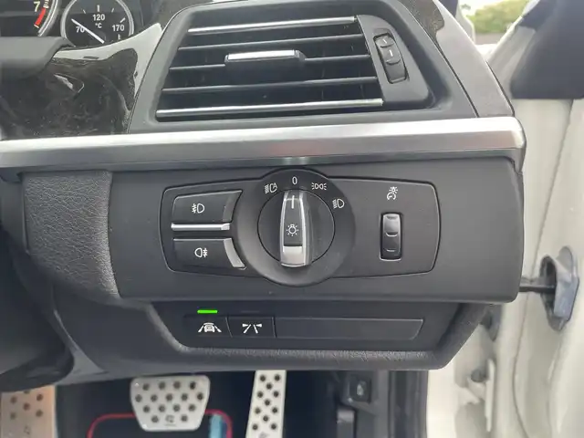 ＢＭＷ ６４０ｉ クーペ Mスポーツ 神奈川県 2015(平27)年 2.9万km 白
