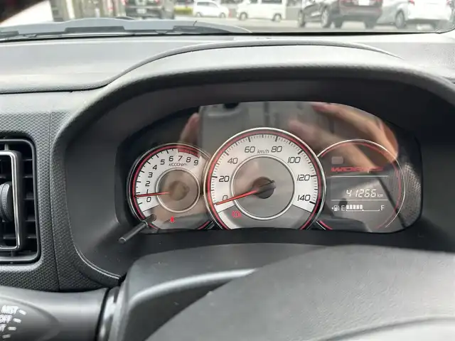 スズキ アルト ワークス 長崎県 2017(平29)年 4.2万km スチールシルバーM 社外SDナビ(Bluetooth/DISC/TV/FM/AM)/プッシュスタート/バックカメラ/スマートキー/オートライト/ビルトインETC/電動格納ミラー/保証書/取説/スペアキー/WORK16インチアルミホイール/FUJITSUBOマフラー(RIVID)/MONSTER SPORTエアロ(フロント/ウィンドウバイザー/GTウィング/サスペンション)/純正RECAROシート