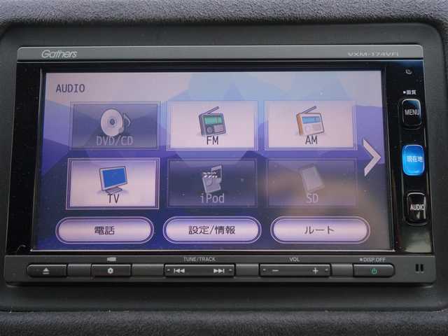ホンダ ヴェゼル ハイブリッド RS ホンダセンシング 静岡県 2017(平29)年 5.7万km クリスタルブラックパール ワンオーナー／禁煙車/車検R8年6月14日/ホンダセンシング/　・衝突軽減ブレーキ/　・歩行車事故低減ステアリング/　・アダクティブクルーズコントロール/　・レーンキープアシスト/　・路外逸脱抑制機能/　・誤発進抑制機能/　・先行車発進のお知らせ機能/純正Gathersナビ/　CD/DVD/SD/USB/BT/AUX/フルセグTV/バックカメラ/ビルトインETC/革巻きステアリングホイール/パドルシフト/前席シートヒーター/チップアップシート/ステンレス製ペダル/スマートキー／プッシュスタート/純正フロアマット／ドアバイザー/取扱説明書／保証書