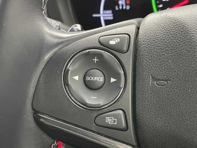 ホンダ ヴェゼル ハイブリッド RS ホンダセンシング 岡山県 2020(令2)年 5.9万km プラチナホワイトパール 純正８インチナビ/（フルセグ/Bluetooth/Carplay/HDMI/CD/DVD)/衝突軽減ブレーキ/ハーフレザー（合皮）/レーダークルーズコントロール/ビルトインＥＴＣ/シートヒーター/ＬＥＤヘッドライト/フォグランプ/バックカメラ/プッシュスタート/スマートキー×2/取扱説明書
