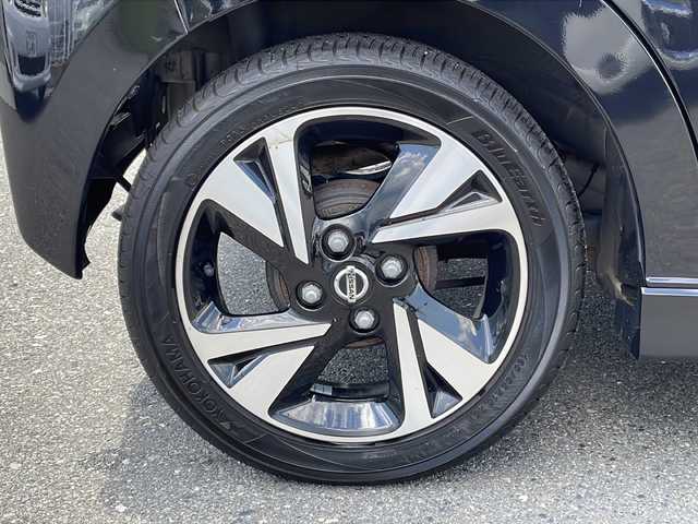 日産 デイズ ハイウェイスターG ターボ 愛知県 2020(令2)年 6.9万km ブラック 純正9インチナビ/ＤＶＤ再生/Bluetooth再生/全周囲カメラ/シートヒーター/衝突軽減装置/クリアランスソナー/アイドリングストップ/ＬＥＤヘッドライト/オートライト/オートエアコン/純正15インチアルミホイール/スマートキー