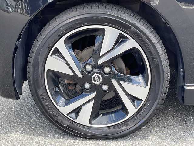 日産 デイズ ハイウェイスターG ターボ 愛知県 2020(令2)年 6.9万km ブラック 純正9インチナビ/ＤＶＤ再生/Bluetooth再生/全周囲カメラ/シートヒーター/衝突軽減装置/クリアランスソナー/アイドリングストップ/ＬＥＤヘッドライト/オートライト/オートエアコン/純正15インチアルミホイール/スマートキー