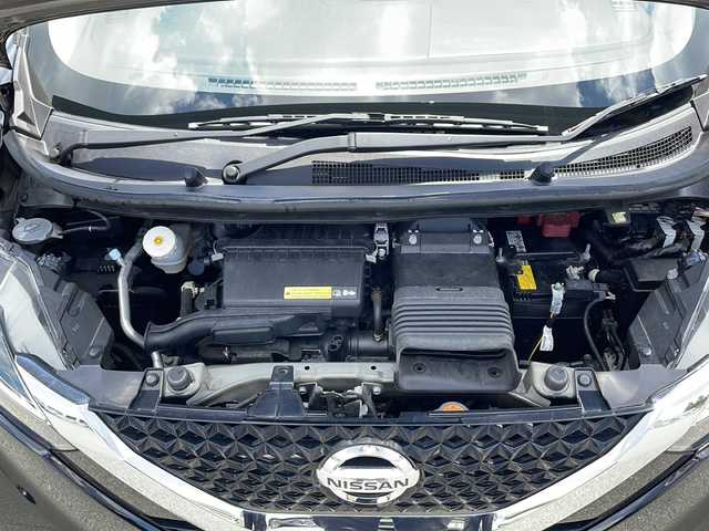 日産 デイズ ハイウェイスターG ターボ 愛知県 2020(令2)年 6.9万km ブラック 純正9インチナビ/ＤＶＤ再生/Bluetooth再生/全周囲カメラ/シートヒーター/衝突軽減装置/クリアランスソナー/アイドリングストップ/ＬＥＤヘッドライト/オートライト/オートエアコン/純正15インチアルミホイール/スマートキー