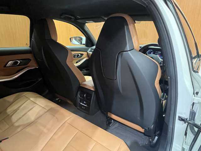 ＢＭＷ ３２０ｄ xDrive Mスポーツ 千葉県 2023(令5)年 5.1万km アルピンホワイト ＭスポーツシートＰＫＧ　/茶革シート　/ＡＣＣ　/ナビ　/ＣａｒＰｌａｙ　/３６０°　/シートヒーター　/電動シート　/電動トランク　/高速道路渋滞時ハンズオフ　/パーキングアシスト　/衝突軽減Ｂ　/ＢＳＭ　/ＬＫＡ