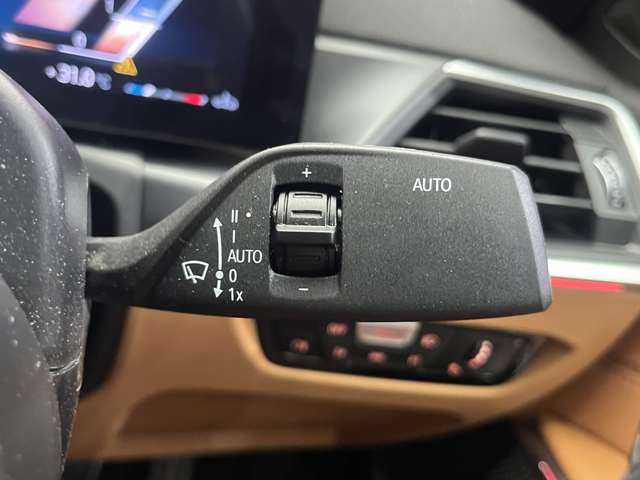 ＢＭＷ ３２０ｄ xDrive Mスポーツ 千葉県 2023(令5)年 5.1万km アルピンホワイト ＭスポーツシートＰＫＧ　/茶革シート　/ＡＣＣ　/ナビ　/ＣａｒＰｌａｙ　/３６０°　/シートヒーター　/電動シート　/電動トランク　/高速道路渋滞時ハンズオフ　/パーキングアシスト　/衝突軽減Ｂ　/ＢＳＭ　/ＬＫＡ